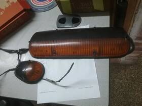 262.gm8o05 Chevrolet Truck 2005 Silverado 3500 Cab Lights Missing One
