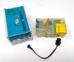5934135 General Motors Twilight Sentinel Photocell Nos Amplifier Control Box And Sensor T82 #18