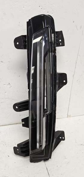 85117442 General Motors 2021 22 2023 Cadillac Escalade Fog Daytime Running Light Left Hand Oem