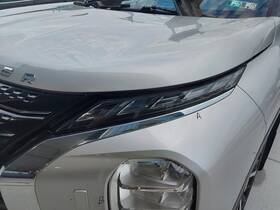 4734869 Mitsubishi Used Daytime Running Light Fits 2022 Outlander Gasoline Runn