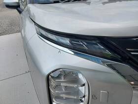 4906281 Mitsubishi Used Daytime Running Light Fits 2022 Outlander Gasoline Runn