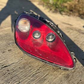 25678 Oem 2005-2013 Chevrolet Chevy Corvette C6 Headlight Red Xenon Passanger Side